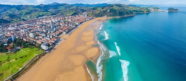 Exclusivo apartamento recién reformado a sólo un minuto a pie de la playa de Zarautz. — 29