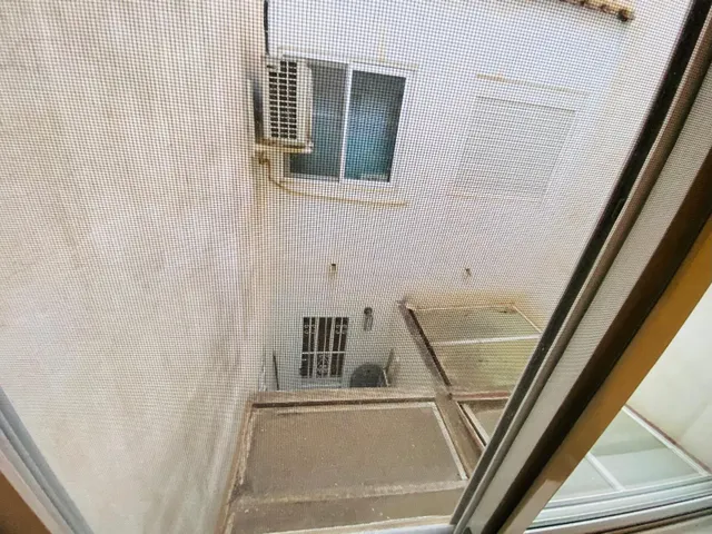 Apartamento de 2 dormitorios con terraza y piscina en El Edén, Guardamar del Segura — 9