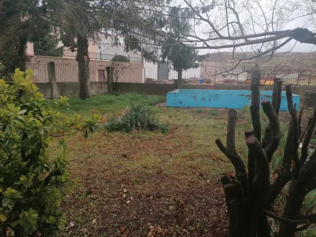 Vendo Casa independiente con terreno en Dévanos - foto 2