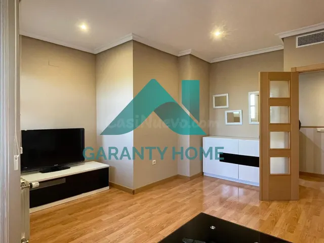 SE ALQUILA APARTAMENTO EN MONTESOL ✨ - foto 2