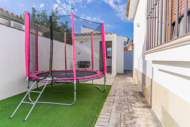ESPECTACULAR CHALET EN CHICLANA — 44