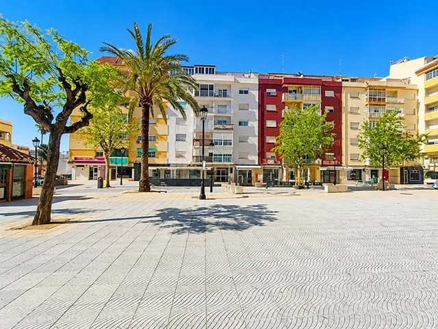 OFICINA EN ALQUILER EN PLENO CENTRO DE SABINILLAS — 4