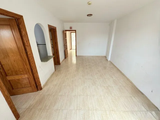 Piso de 3 dormitorios con vistas al mar y piscina — 7