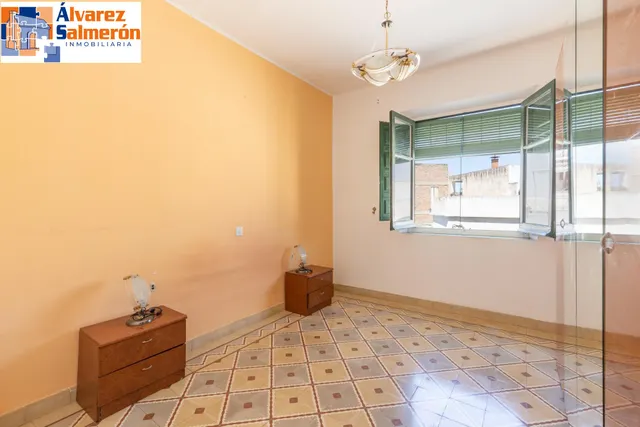 Casa con gran solar — 33