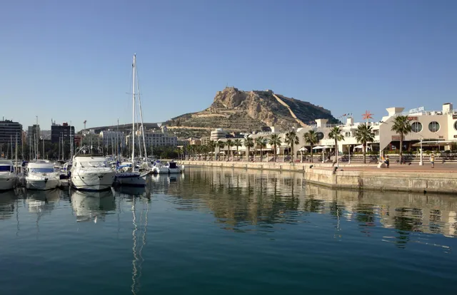 Impresionante apartamento nuevo en Torreblanca, Torrevieja. — 41