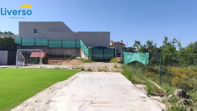 PARCELA URBANA DE 614 m2 CON VISTAS DESPEJADAS EN VALMORAL,  - foto 3