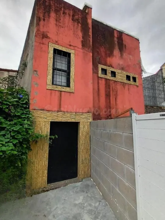 Casa en Teis con locales y vivienda para reformar