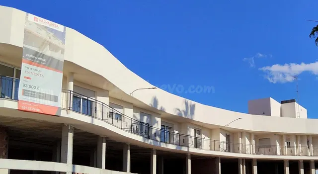 Pisos 3 dormitorios con terraza y garaje en Las Palas, Fuent