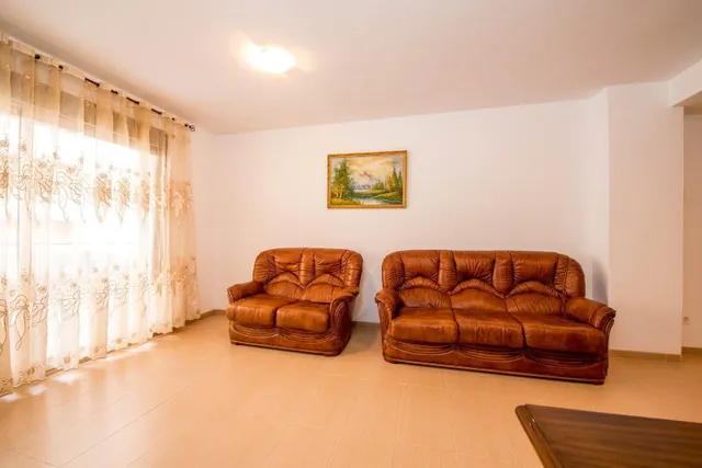 Apartamento en calle Pedro Lorca — 3