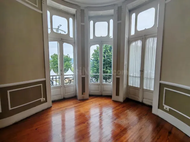 Espectacular piso señorial en Montero Ríos, Vigo - foto 3
