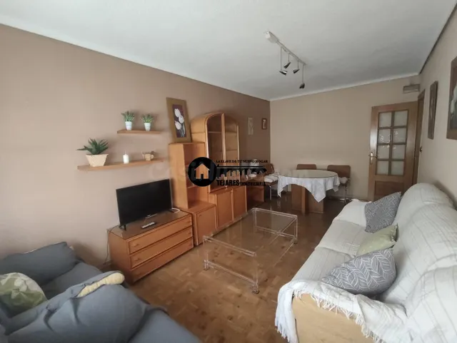 INMOBILIARIA TEJARES ALQUILA PISO SOLO PARA ESTUDIANTES EN Z