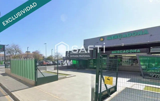 Presentamos un bajo comercial a pie de calle. — 16