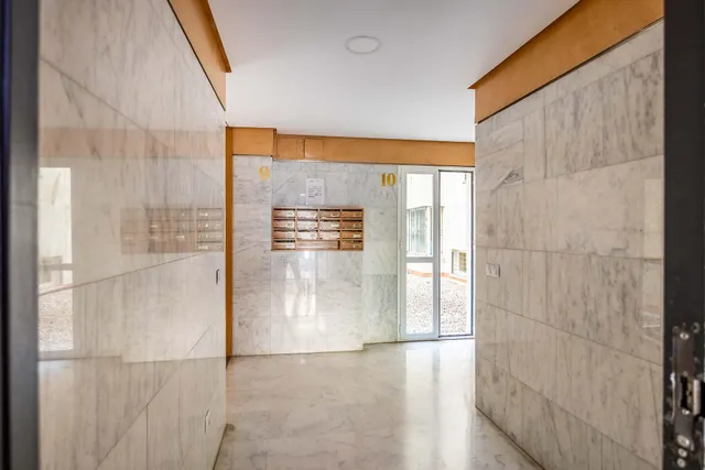 MAGNÍFICO PISO DE 4 DORMITORIOS CON GARAJE, PISCINA Y PÁDEL EN MAIRENA DEL ALJARAFE — 41