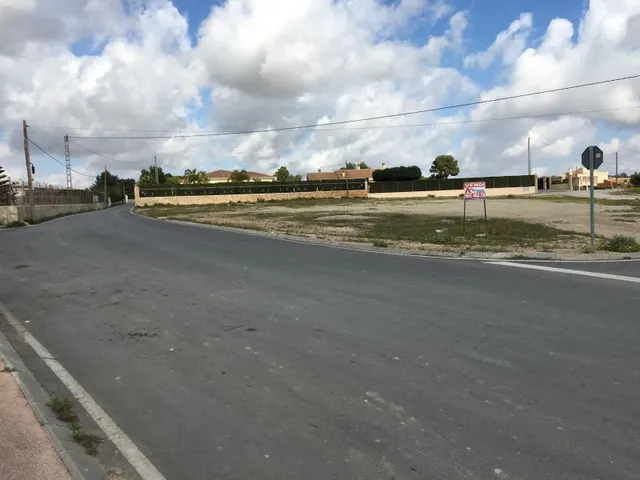 Parcela urbana de casi  30.000m2 en Elche - Zona Pena Las Aguilas — 3