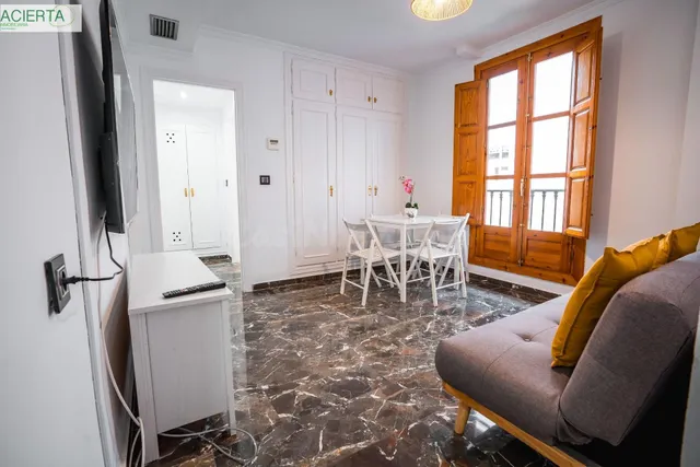 PISO CON LICENCIA TURISTICA EN CALLE NAVAS — 3