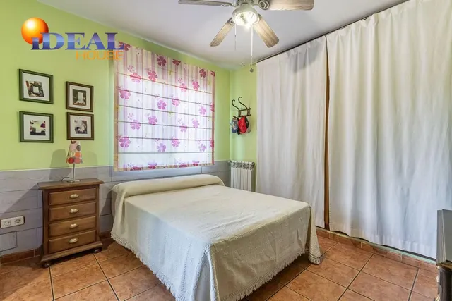 Chalet en los Chopos, Las Gabias — 17