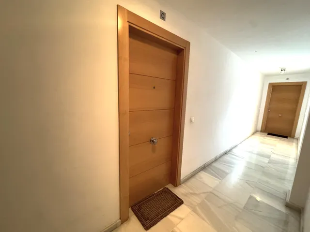 Piso muy luminoso en venta en zona Alcampo — 24