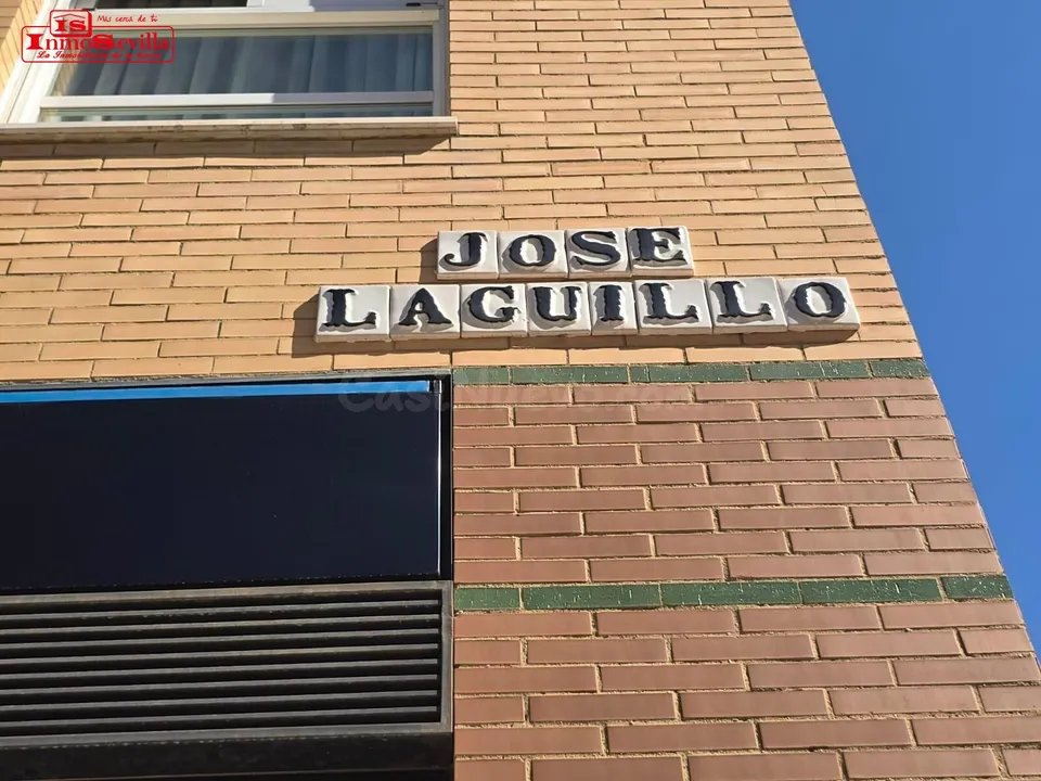 PISO CON GARAJE EN JOSE LAGUILLO