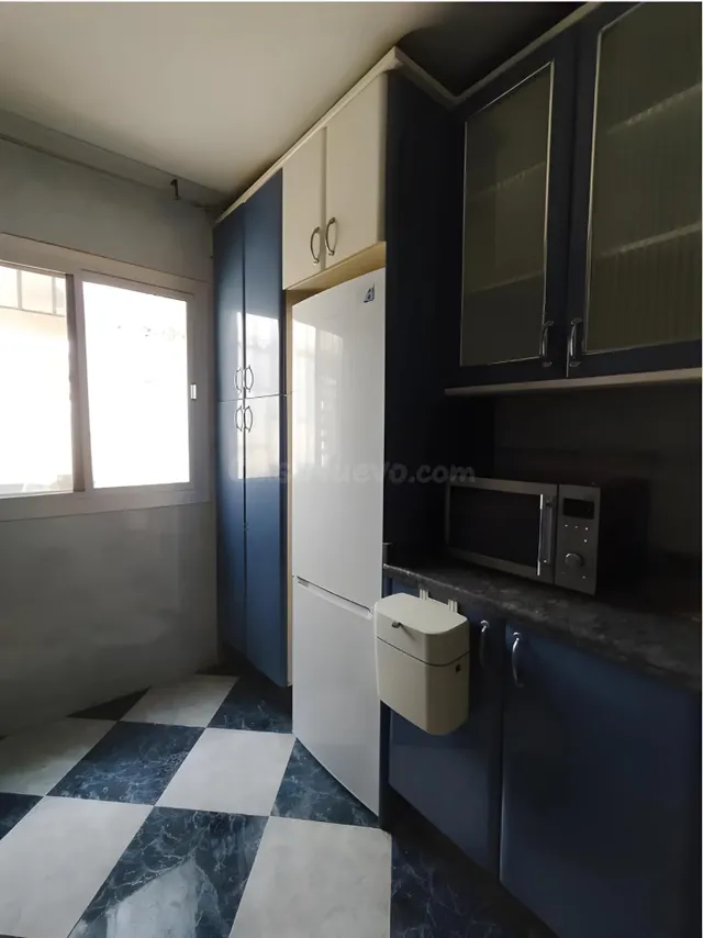 🏡 Piso en alquiler para estudiantes – Cartuja, Granada | 3 d - foto 5