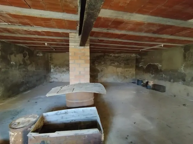 TERRENY PLA DE 600M2 AMB NAU DE 275M2 I CASETA AUXILIAR — 12