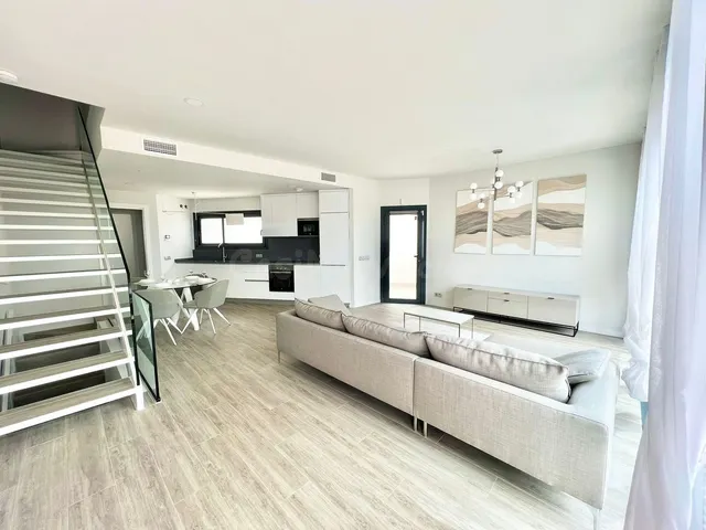 Planta baja 2 habitaciones 150m² en alquiler - Costa Del Sol