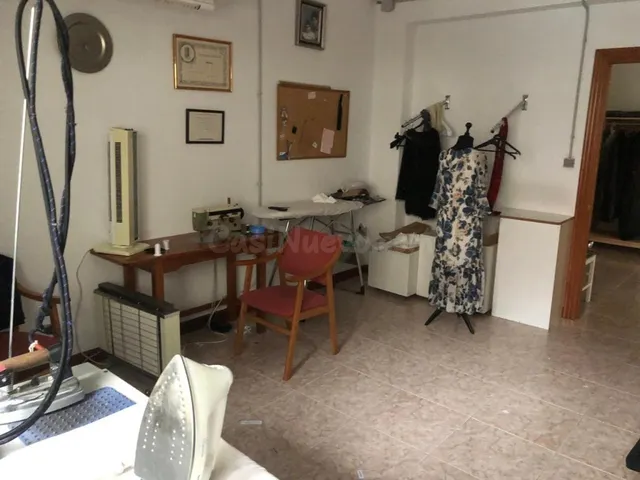Local de tres niveles en Torrelavega, Cantabria. — 9