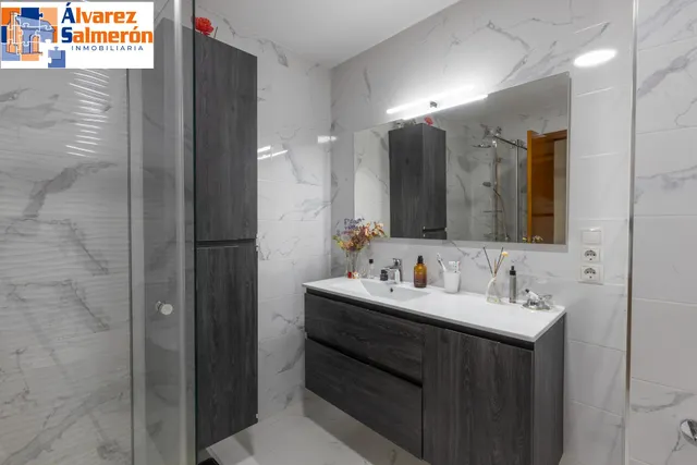 Amplio y luminoso piso de 3 dormitorios listo para entrar a vivir junto al metro de Albolote — 23