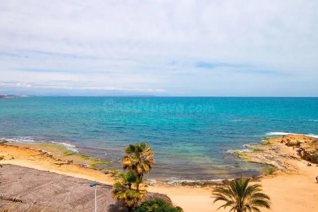 Apartamento reformado con vistas al mar en Cabo Cervera - foto 2