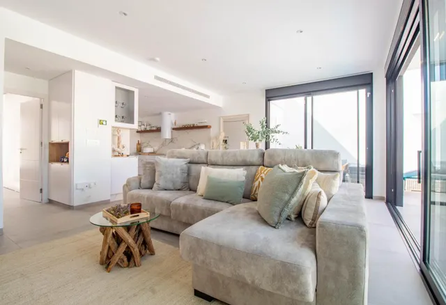 Villa de 3 dormitorios y 3 baños en santiago de la rivera (san pedro del pinatar) — 8
