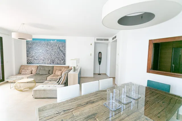 Precioso Atico Triplex de 4 dormitorios en Altos de los Monteros en perfecto estado — 7