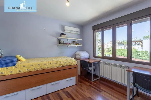 Chalet Exclusivo en Camino Bajo de Huétor — 17