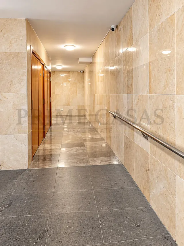 Piso de 3 hab, garaje y trastero en mesa y lopez — 8