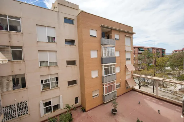 BONITO PISO ZONA VICENTE SAVALL — 23