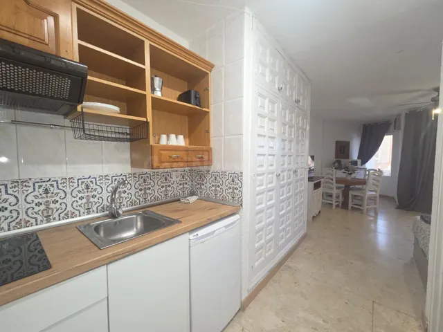 Estudio con terraza y piscina en Mijas - foto 2