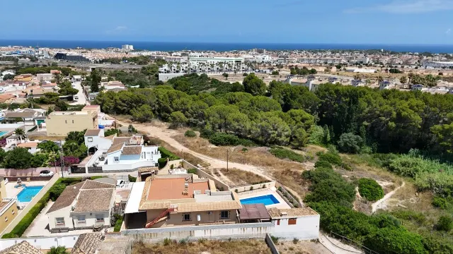 Villa 5 habitaciones 238m² en venta - La Zenia — 3