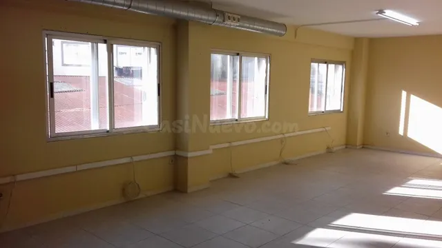 SE VENDE LOCAL, ZONA VIRXE DA CERCA, DE 400 M2