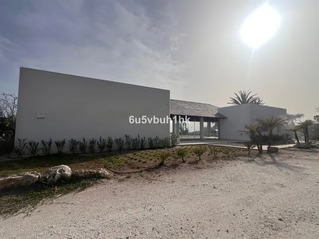 Restaurante 300m² en venta - Marbella — 25