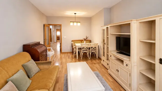 Planta baja de 131 m2 con terraza privada de más de 40 m2, garaje y 2 trasteros en Alicante — 5