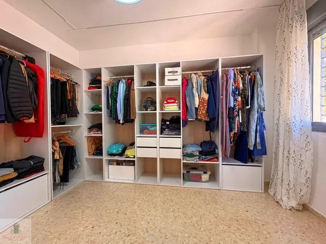 Apartamento de 2 dormitorios con patio, garaje y trastero en Ronda Sur — 25
