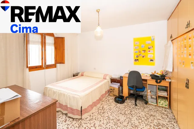 CASA CON PATIO, ALMACÉN Y PLANTA BAJA COMPLETA EN ZÚJAR — 6