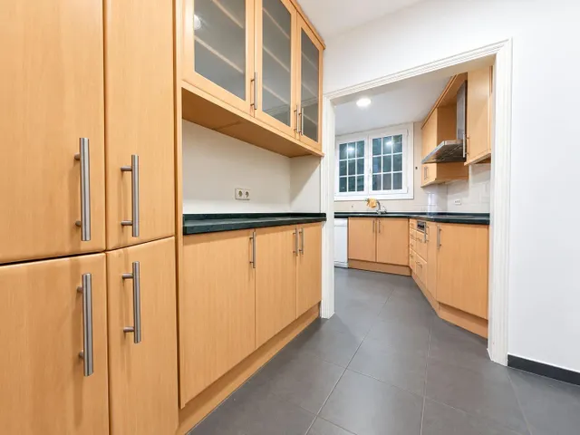 Amplio piso de 5 habitaciones con terraza en Sant Gervasi–Galvany, Barcelona — 19