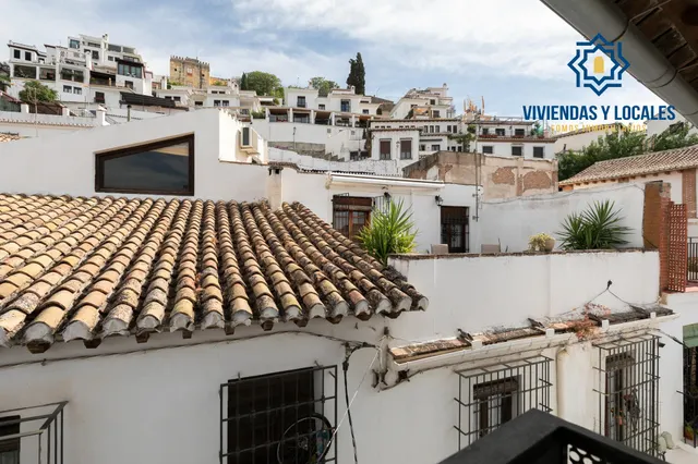 Casa unifamiliar reformada. — 12