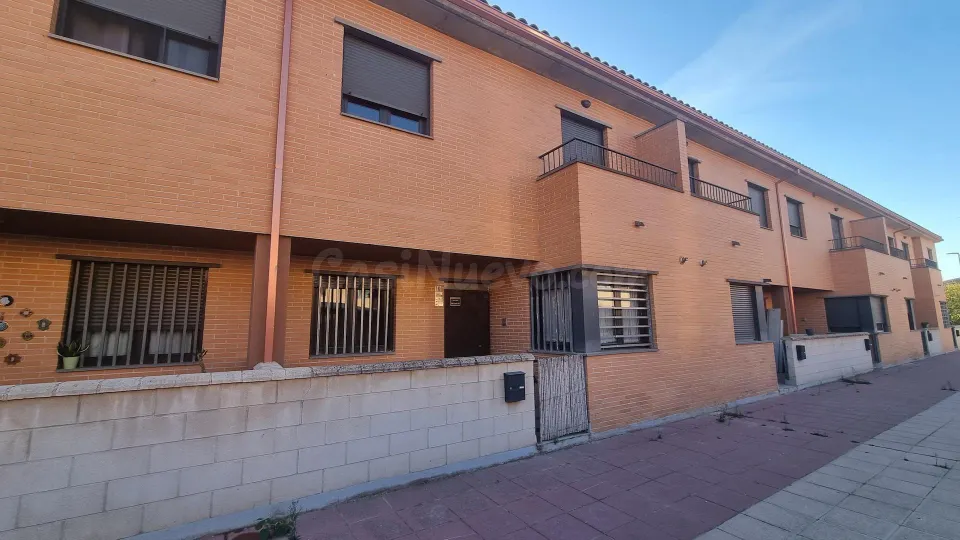 Adosado 5 habitaciones 265m² en venta - Aragon