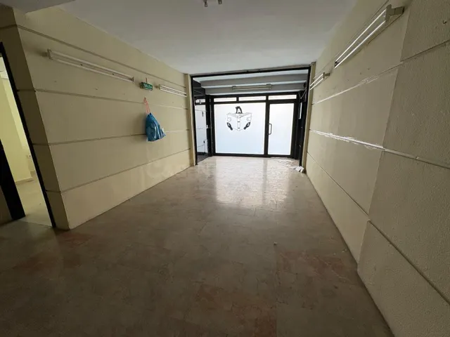 LOCAL COMERCIAL – AMPLITUD Y MÚLTIPLES POSIBILIDADES - foto 2