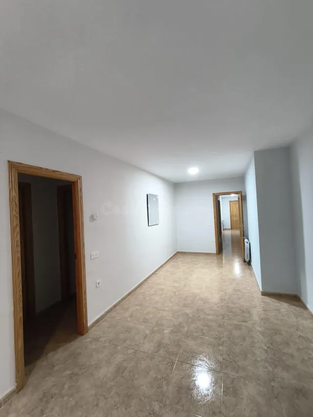 Amplia Planta Baja en el Corazón de Ocaña por €165,000 — 4