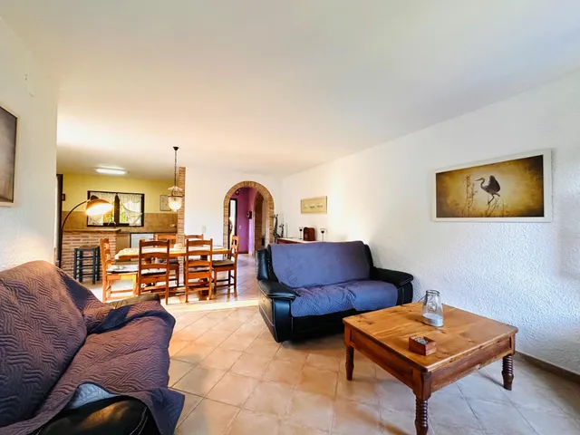CALONGE: CHALET CON LICENCIA TURÍSTICA, GARAJE, JARDÍN Y PISCINA. ZONA MAS AMBRÓS - VIZC. CABANYES. — 9