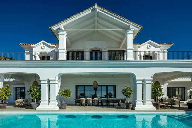 Chalet 7 habitaciones 937m² en venta - Costa del Sol — 12