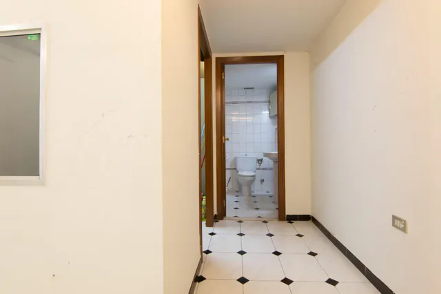 LOCAL COMERCIAL EN VENTA EN CALLE BENIGAFULL — 12