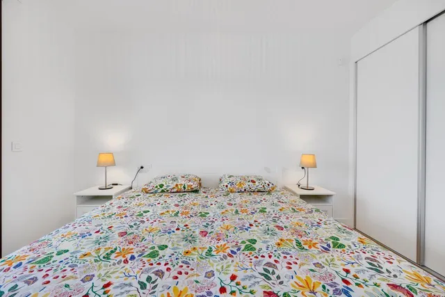 Ático a estrenar con solárium privado y vistas a la piscina en Villamartín — 19