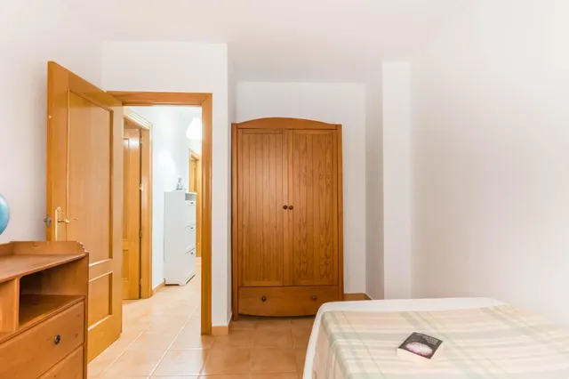 Dúplex amplio de 5 dormitorios con patio, terraza y buhardilla en San José de la Montaña — 21